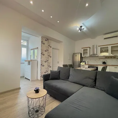 Filip Apartment *